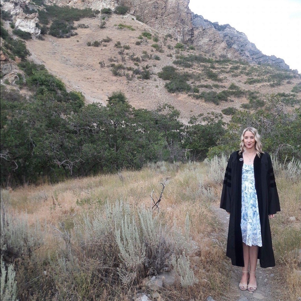 1,626 Five ⭐️ Ratings! Meet Courtney Grayce